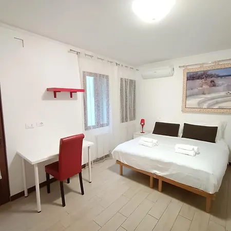 Briani Courtyard Apartmán Benátky