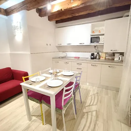 Briani Courtyard Apartmán Benátky